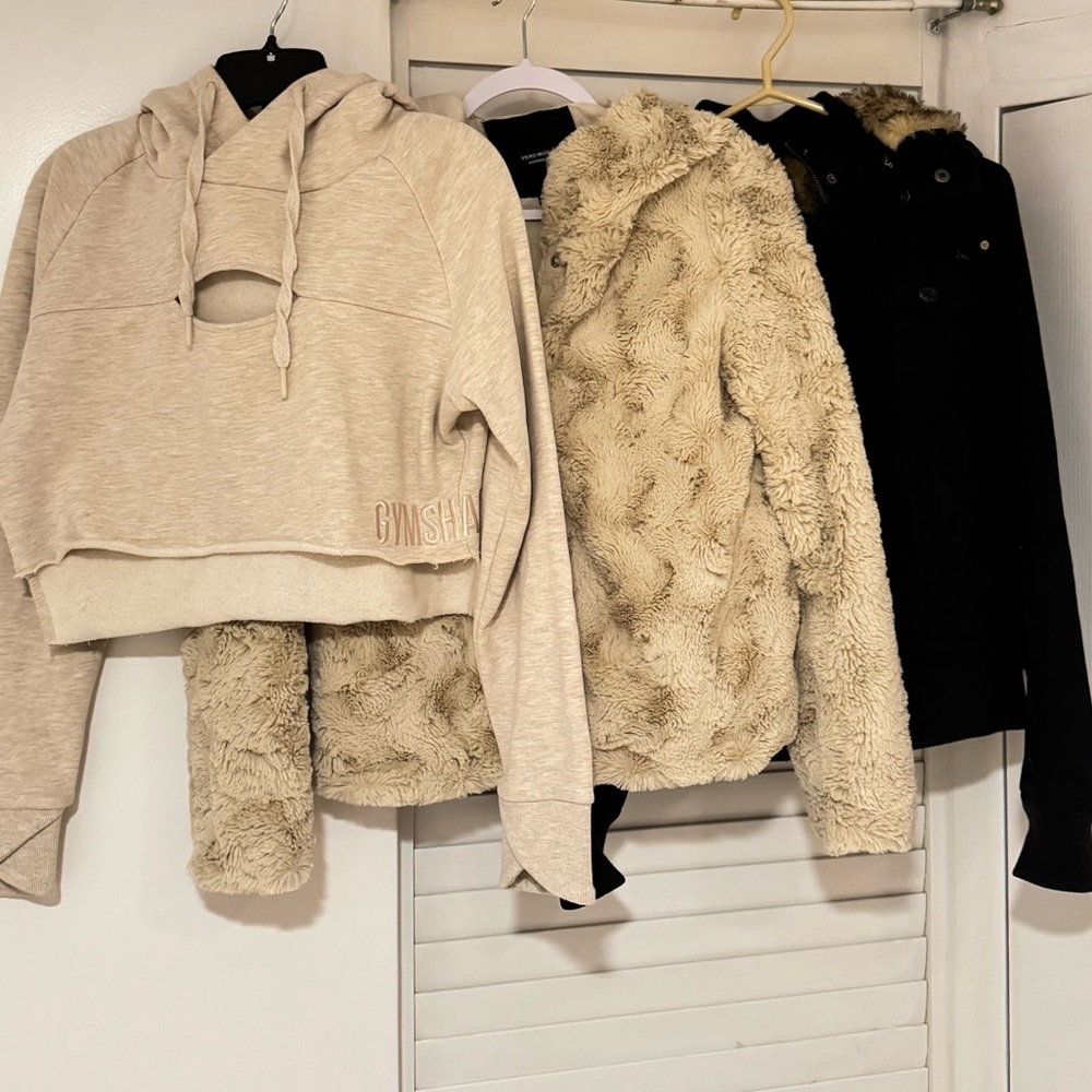 Sweaters/jackets